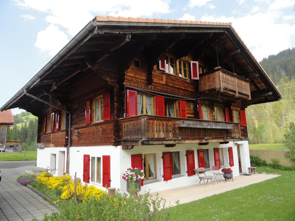 Casa Antica Apartamento Gstaad Exterior foto